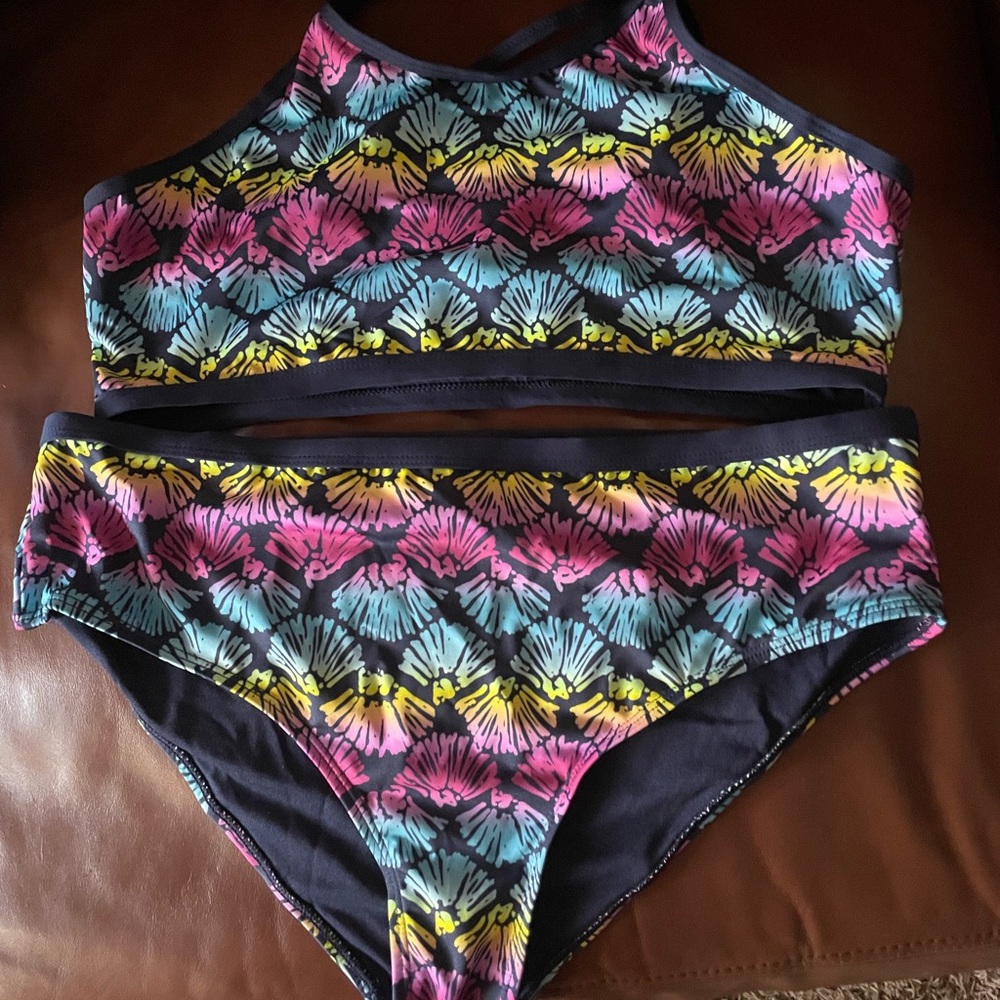 NWOT Lands End Swim Suit with rashguard.